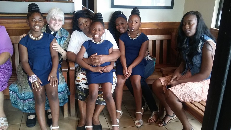 14958411_216623995436407_107337857_nkdsbds